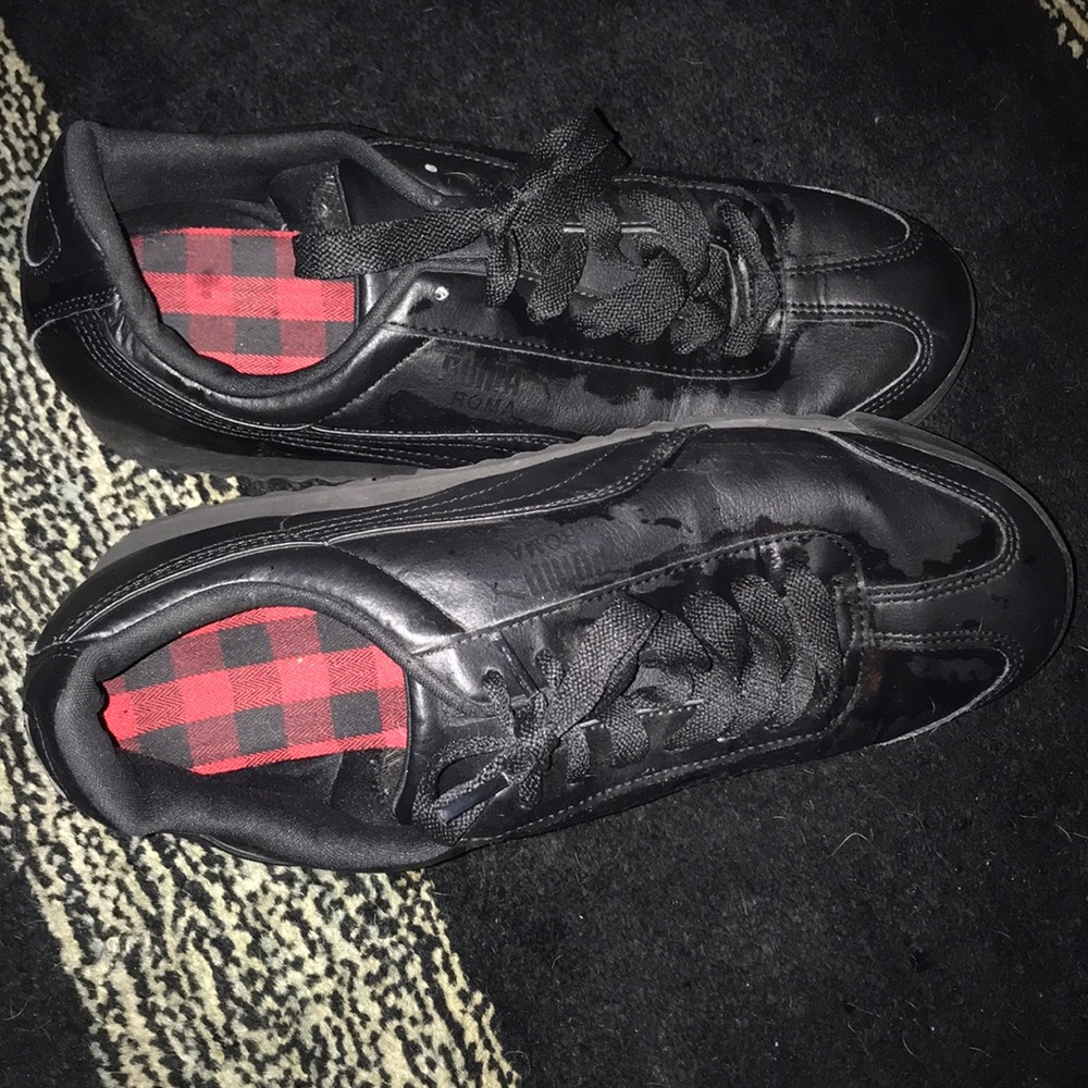 Black pumas